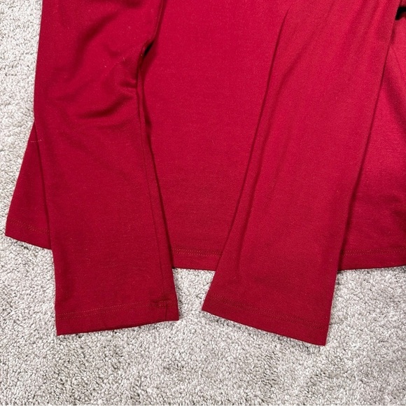 Chic Long Sleeve Women's Top in Deep Red - Picture 3 of 3